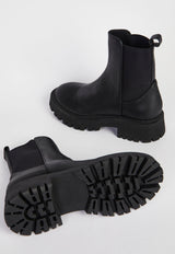 Guided Pull On Lug Sole Boot Black