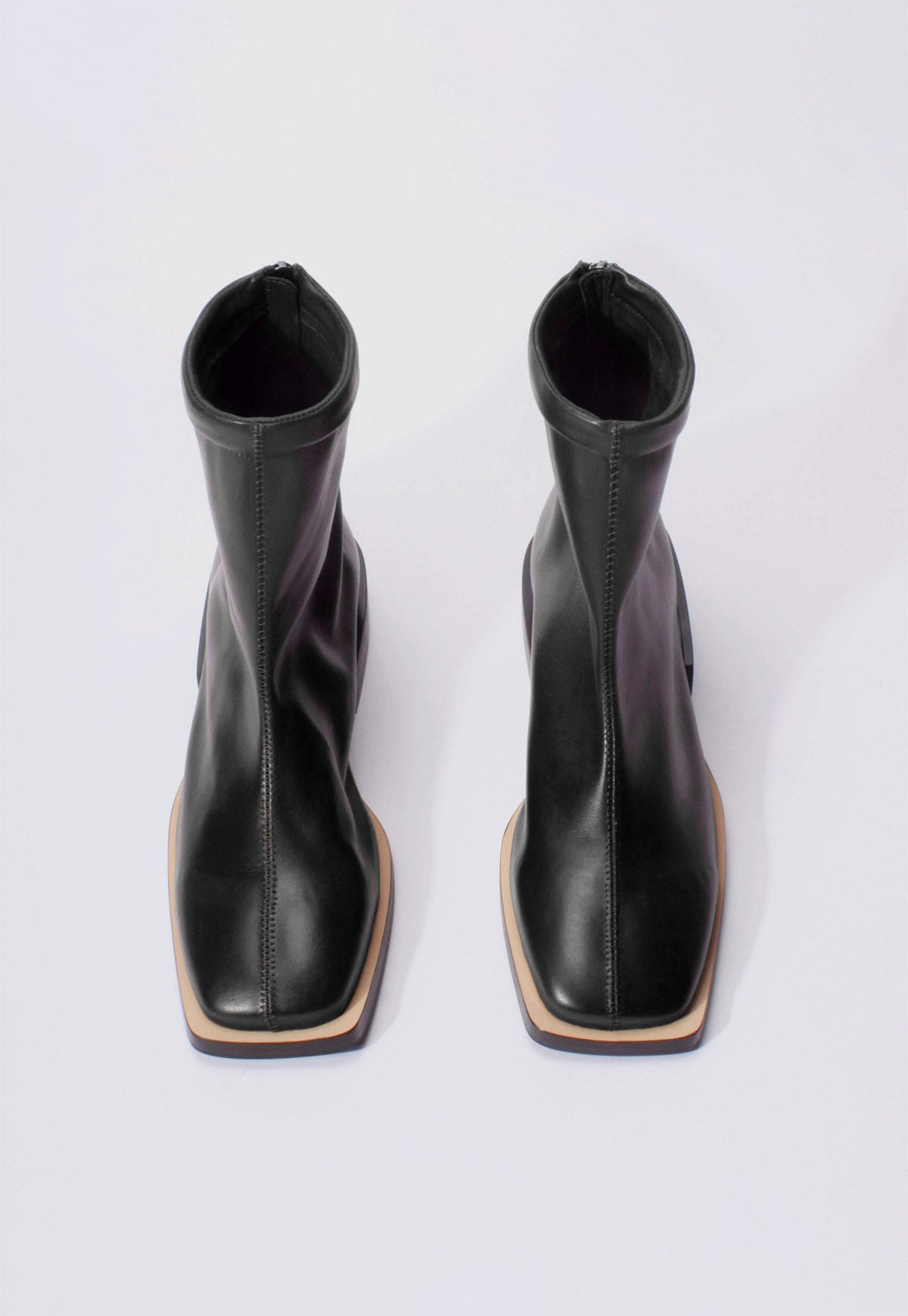 To boot new york deane top
